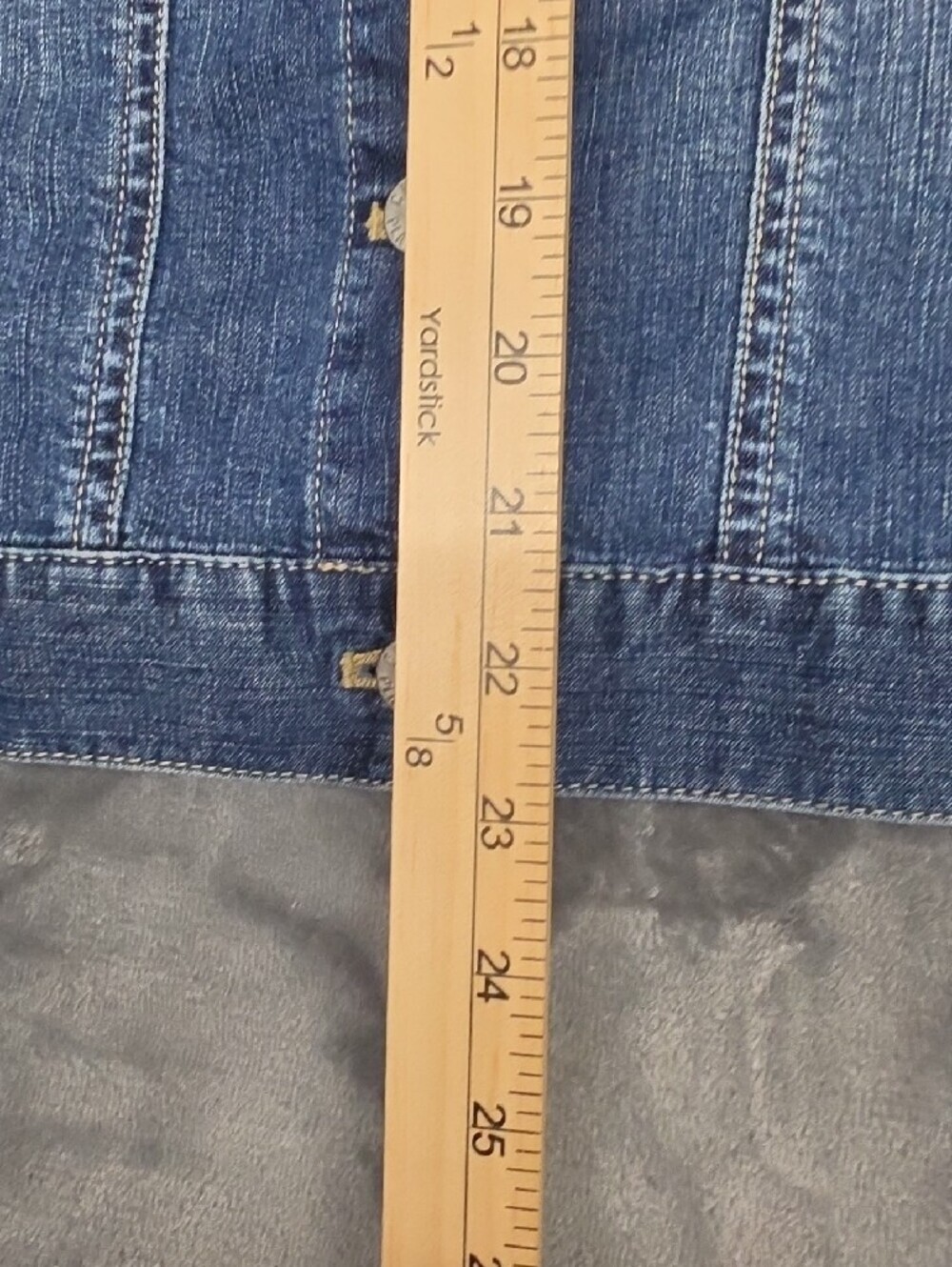 Chico's Medium Blue Denim Jean Jacket Sz 2(Lg) - Picture 5 of 8